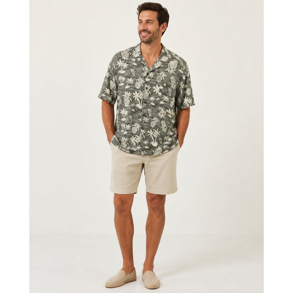 Tommy Bahama Button Front Shirt Men XXL Green Cream Tropical Hawaiian Print Silk